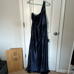 Brand new Lulu’s one shoulder plus size satin floor length gown